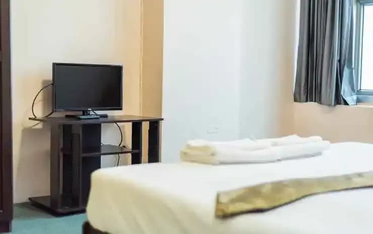 King Royal ll Hotel - photo 6