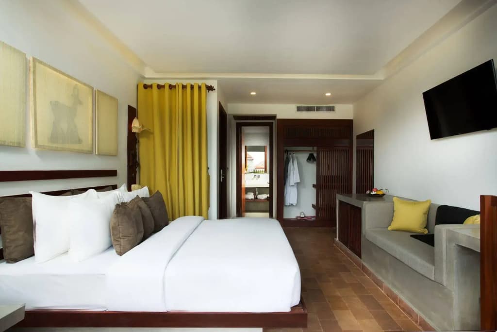 The Thirdfold Residence - photo 5