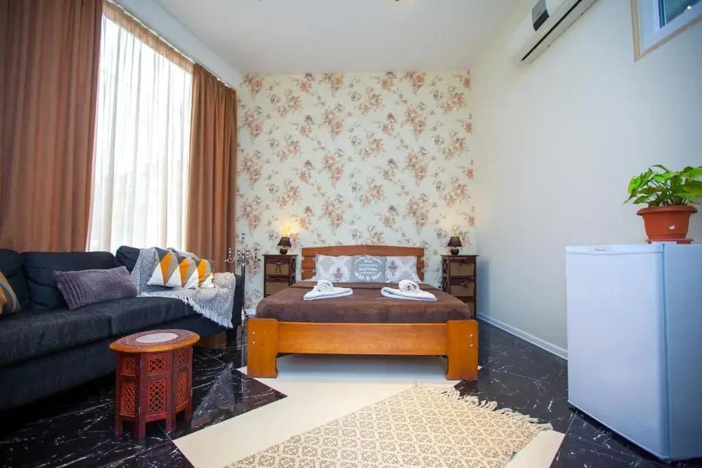 Shiny Avlabari Apartment - photo 5
