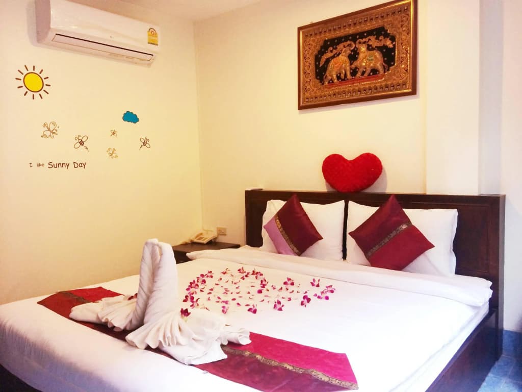 Patong Ours Guesthouse - photo 8