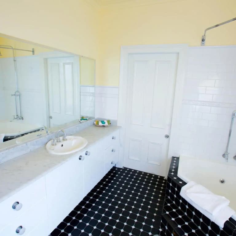 The Carrington Hotel - photo 45