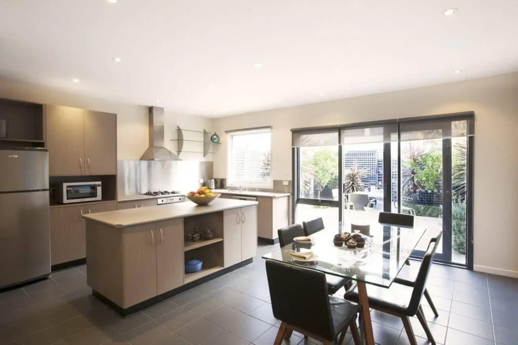 Boutique Stays - Roxys Place, Prahran - photo 16