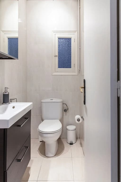 Prime Eixample Hideaway 6 Guests With Balcony by Myrentalhost - photo 23