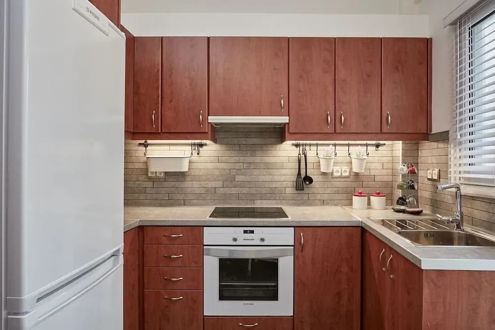 Fabulous 3BD Apt close to Kalimarmaro - photo 15
