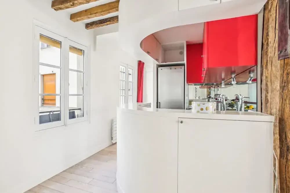 Spacious 1BR in the Heart of Paris - photo 4