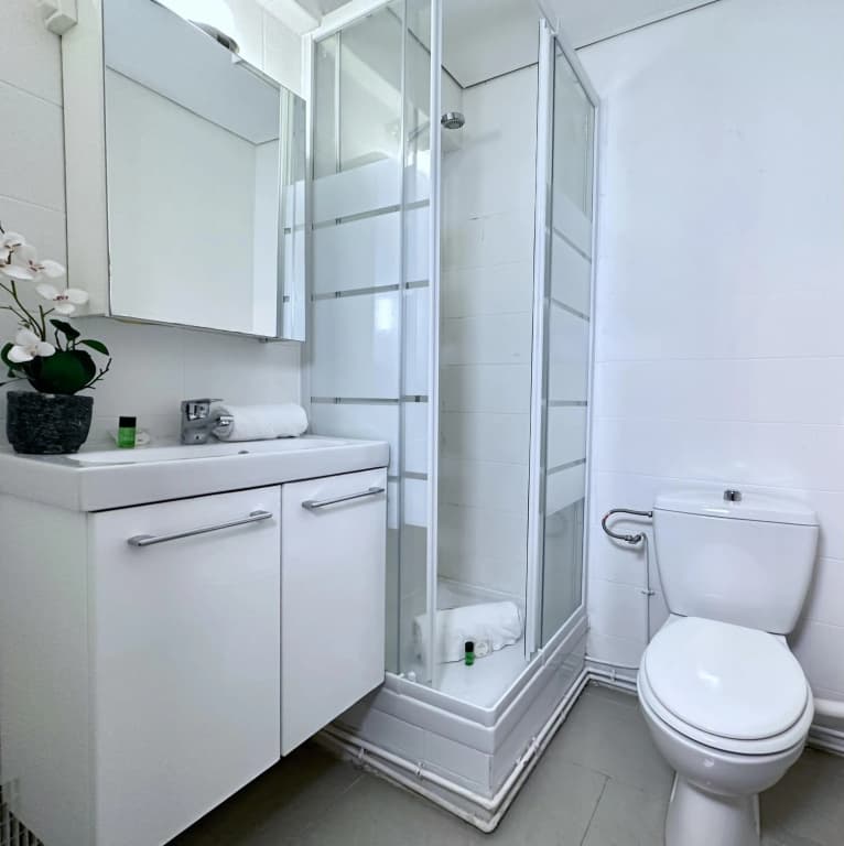 1601B - Studio near Champs Elysées - photo 7