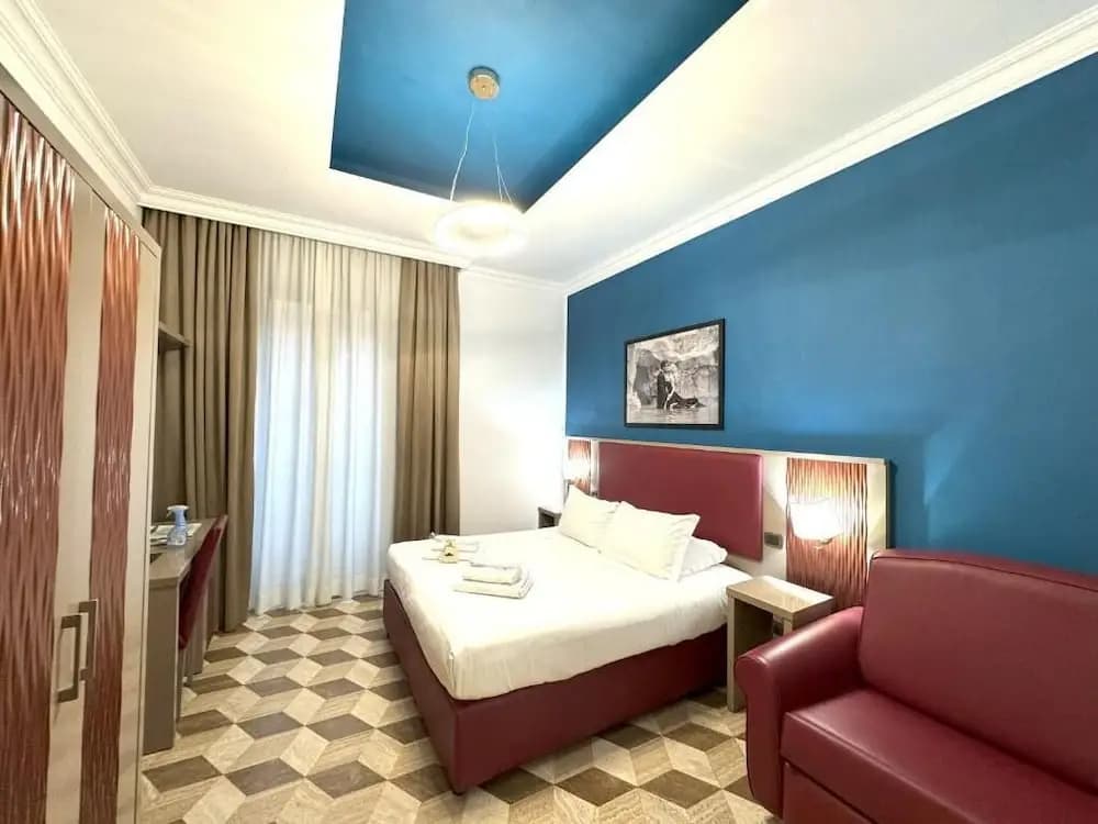 The Five Oscars Inn - photo 27