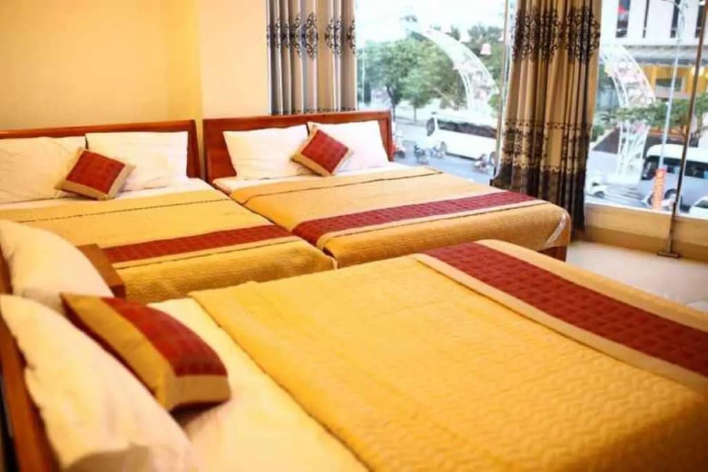 New Heaven Hotel - photo 25