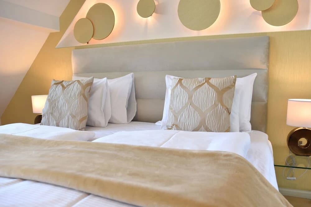 Hillside Premium Apartments - photo 5