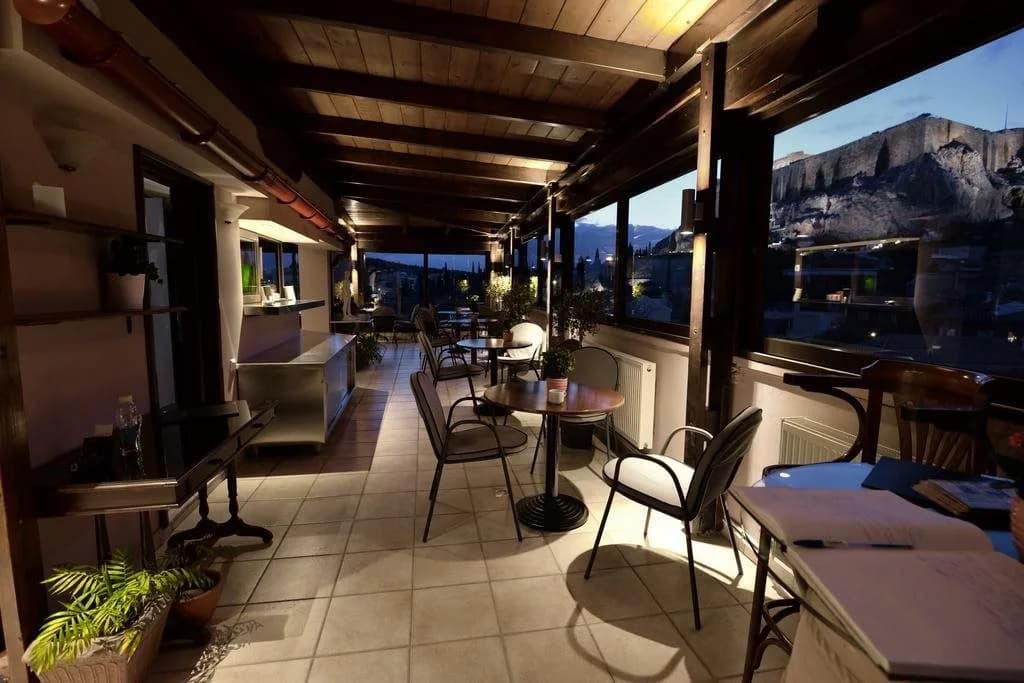 Byron Hotel - photo 24