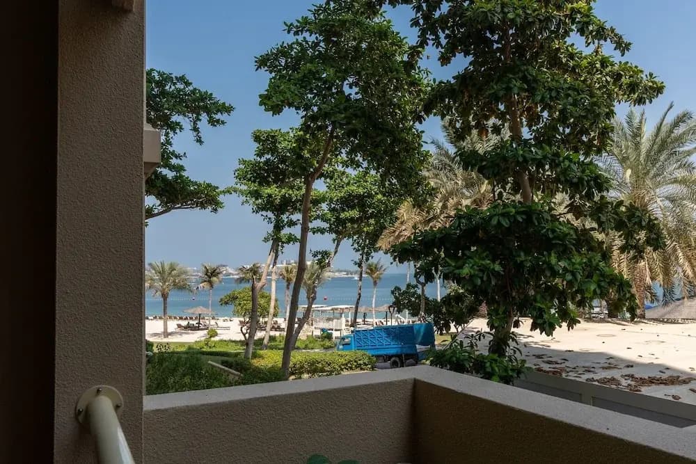 Rustic Palm 1BR w Beach Access - photo 12