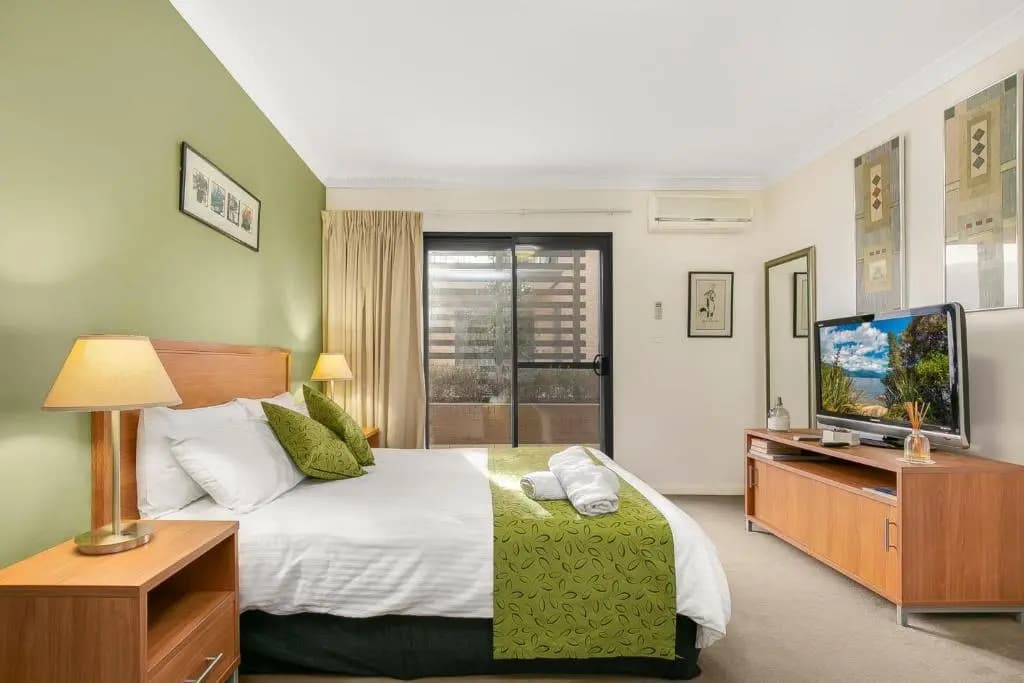 28 The Spires - photo 6