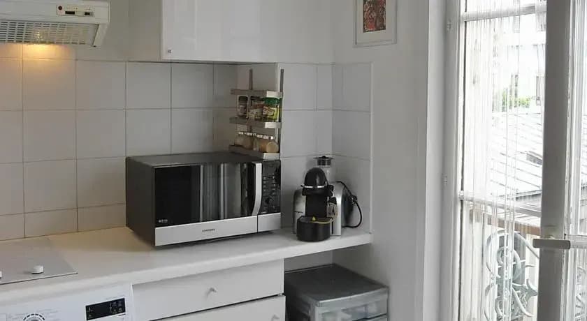 One Separated Bedroom Saint Sebastien - photo 9