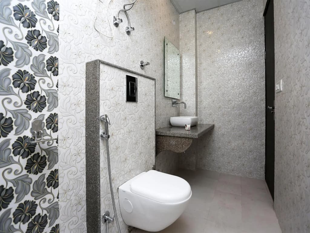 OYO 14769 Hotel Belmonk - photo 8