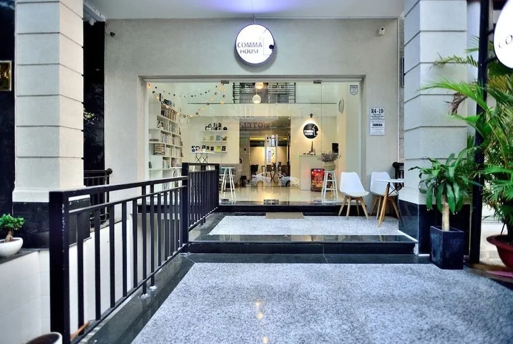 Comma House - photo 2