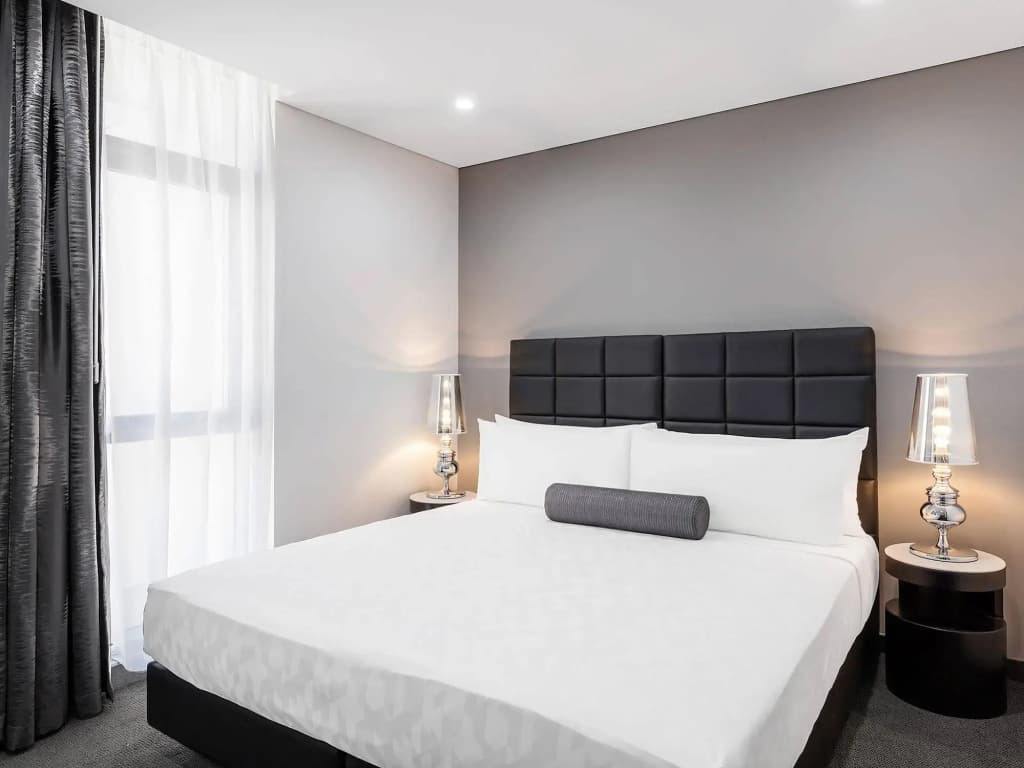 Meriton Suites Chatswood - photo 3
