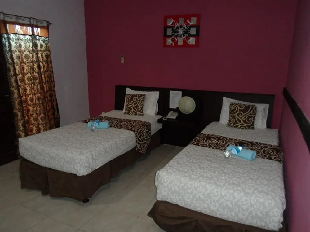Capital O 1666 Grand Pudjawan Hotel - photo 4