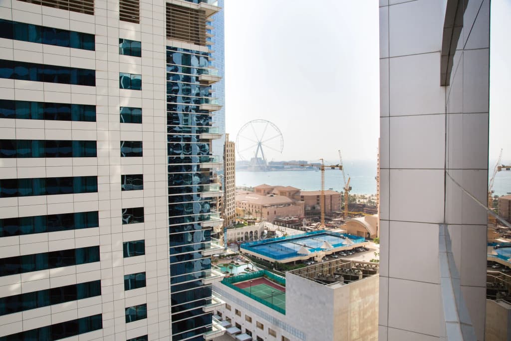 Apartment With Stunning Views In Dubai Marina - photo 3