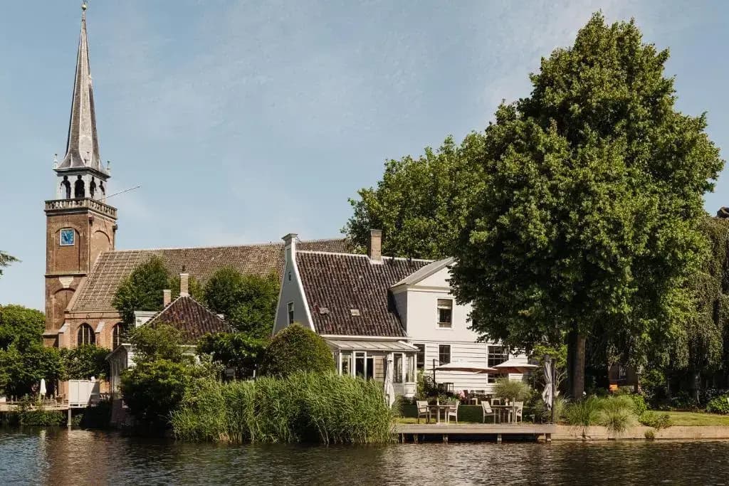 Inn on the Lake - main photo