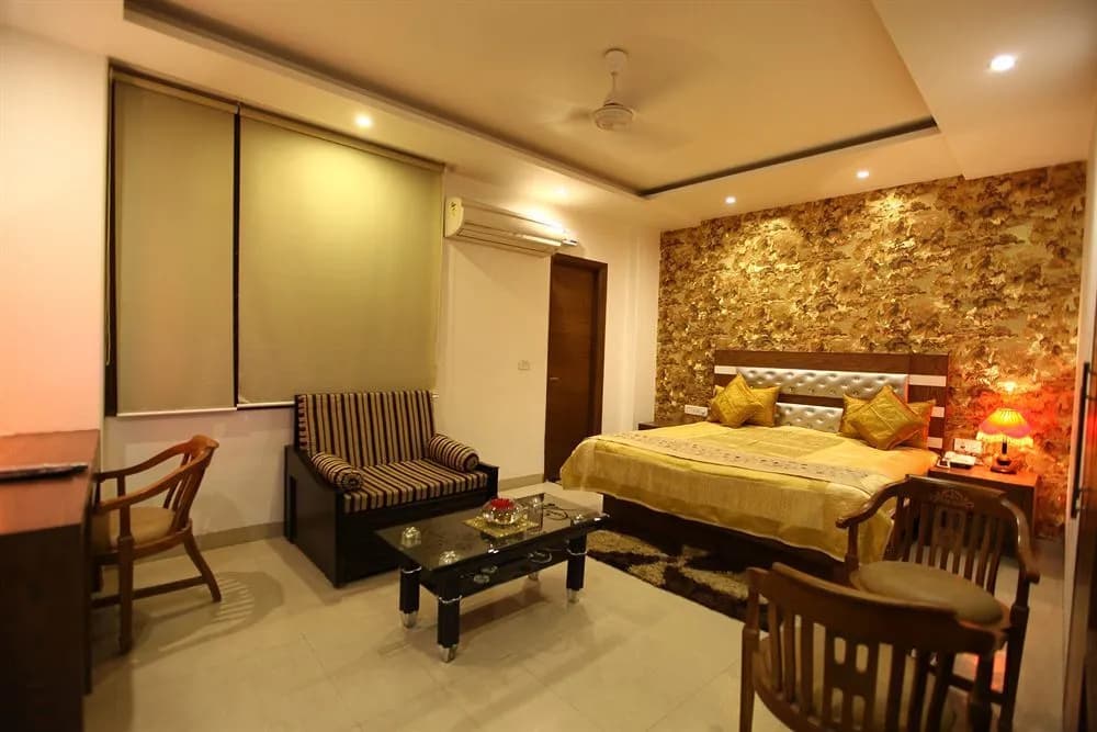 Hotel Excel Inn - photo 3