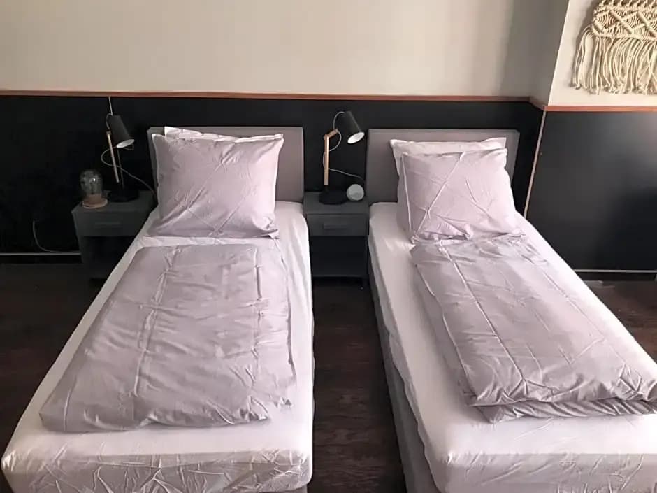 Amsterdam Red Light Bed & Breakfast - photo 2
