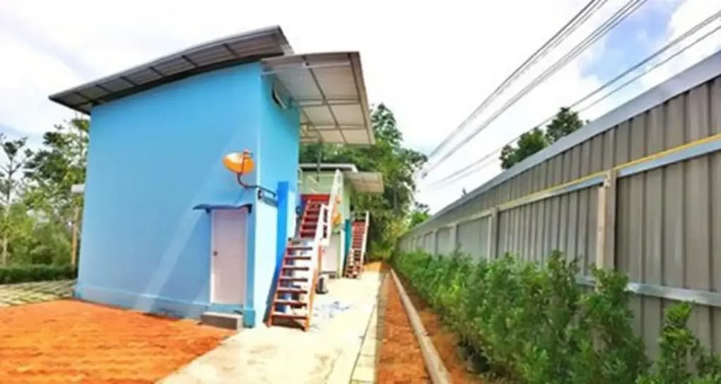 The Box House - photo 11