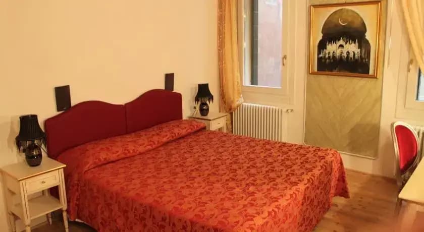 Sant'Angelo - Fenice Apartments in Venice - photo 7