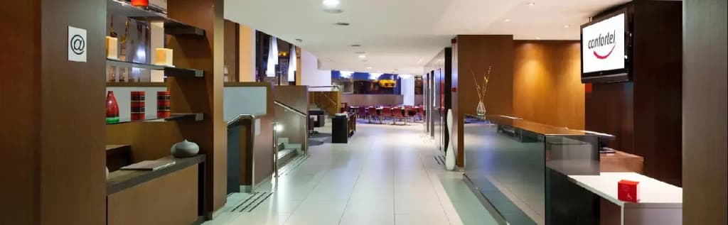 Hotel Ilunion Auditori - photo 17