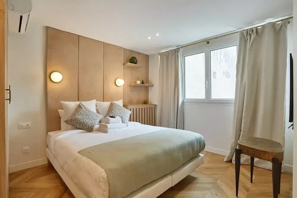 Apartment in the Center of Paris - photo 3