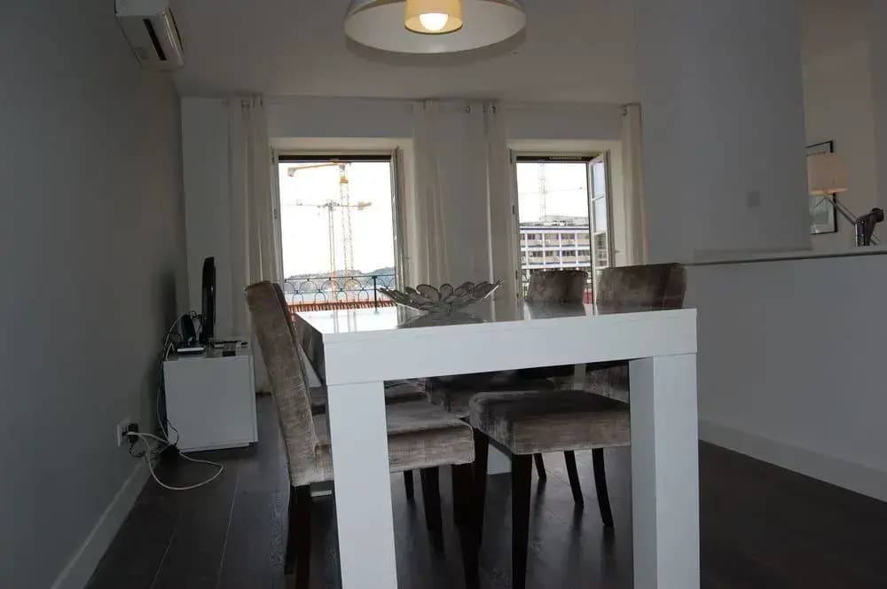 Wallis Apartments - photo 13
