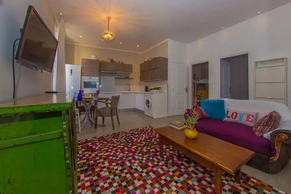 Urban chic Nice, 2 chambres et balcon - photo 11