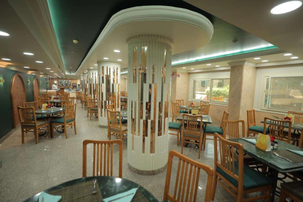 Happy City Hotel - photo 15