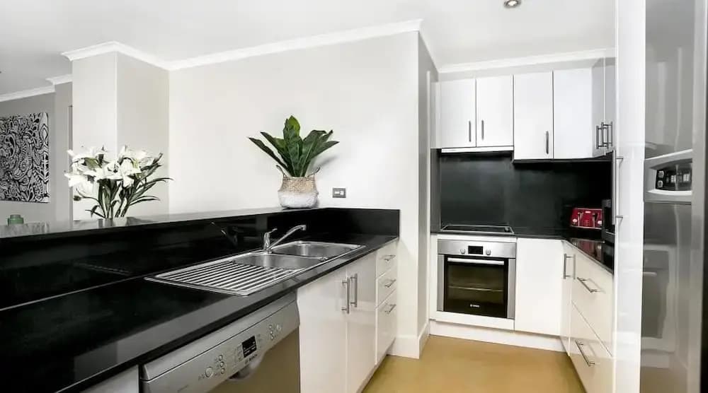 Sought After CBD Location YORK5 - photo 5