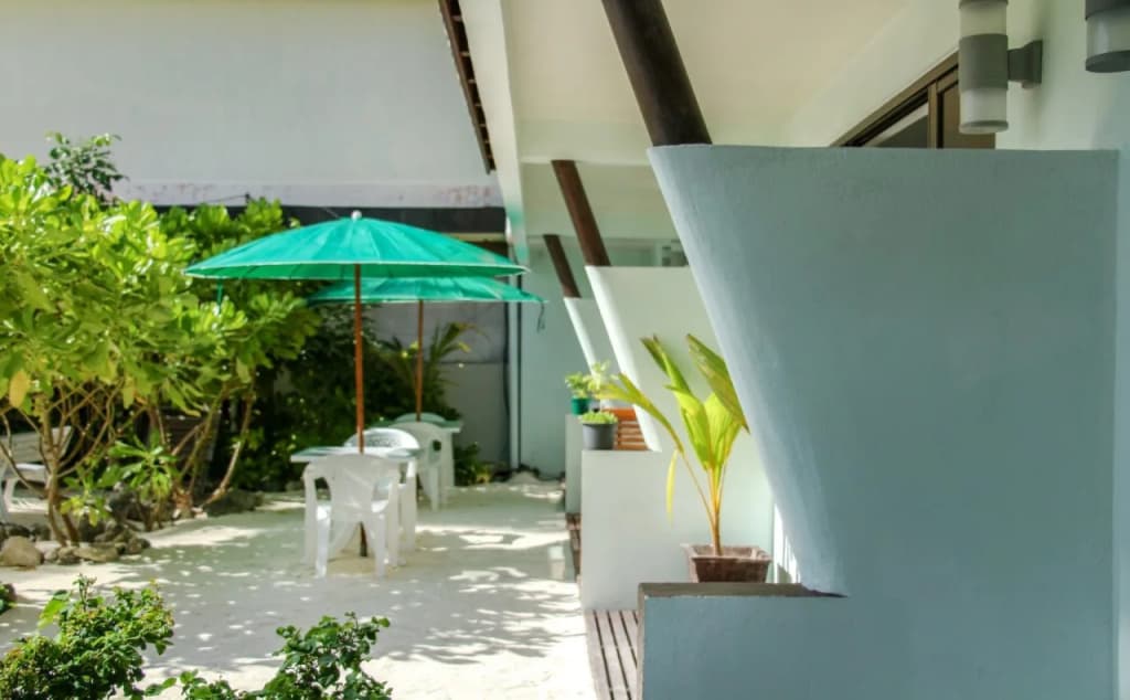 Salt Beach Hotel - photo 18