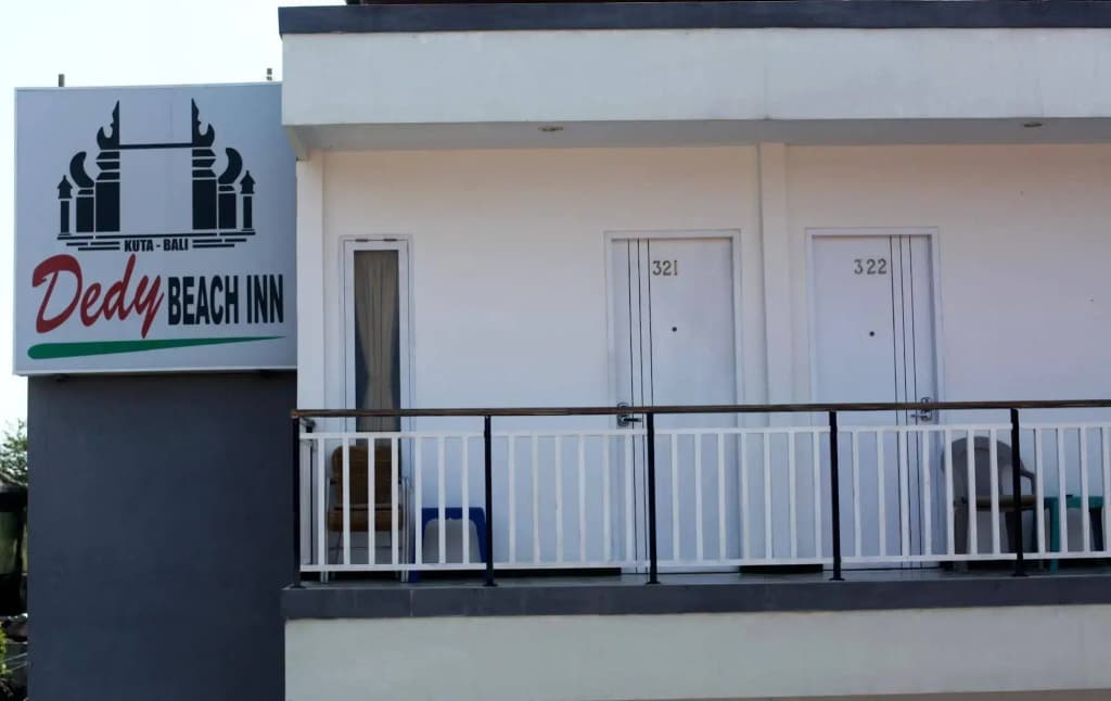 Dedy Beach Inn - photo 1