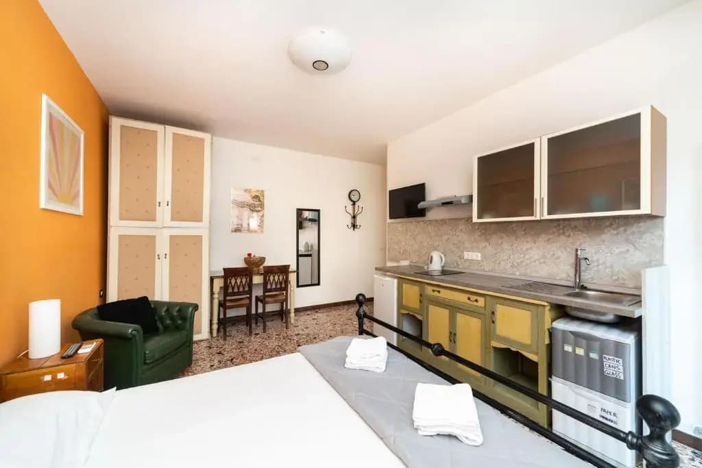 Monti Guesthouse - photo 12