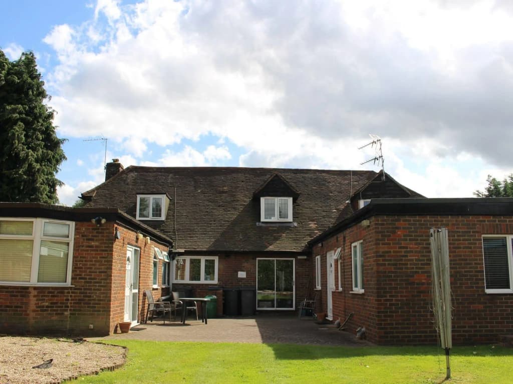 Debden Guest House - photo 11