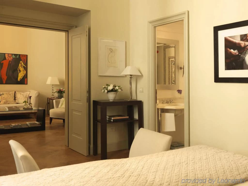 Hotel Savoy - photo 3