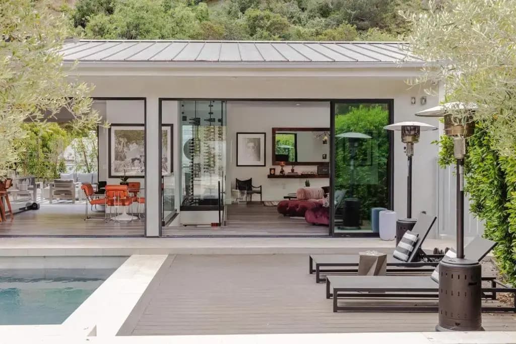 Willow Glen - Hollywood Hills Multi-level Villa With Theater & Pool - photo 36