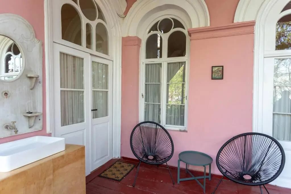 Charming 2BR Apt in Old Tbilisi - photo 13