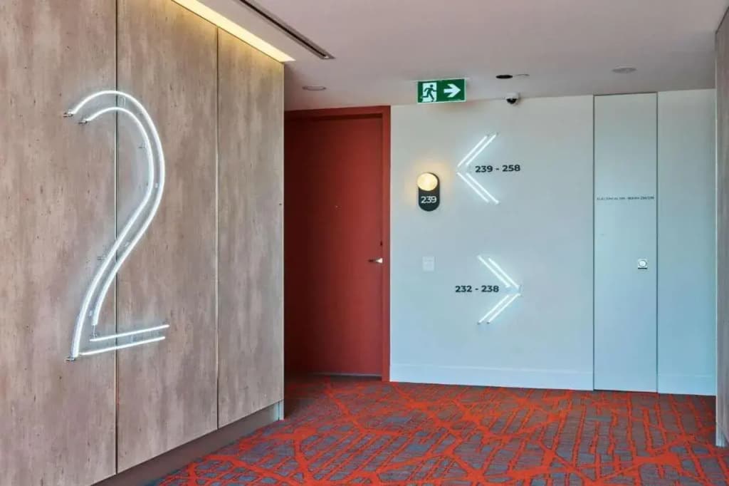 Ibis Styles Melbourne Airport - photo 6