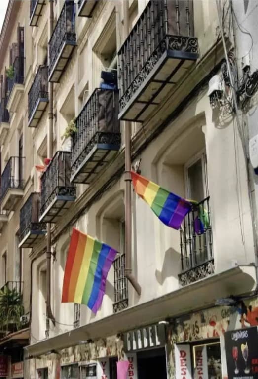 JB Rentals Gran via Apt - main photo