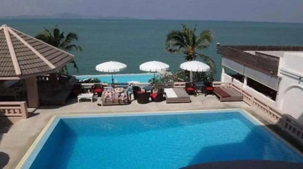 Golden Cliff House - photo 9