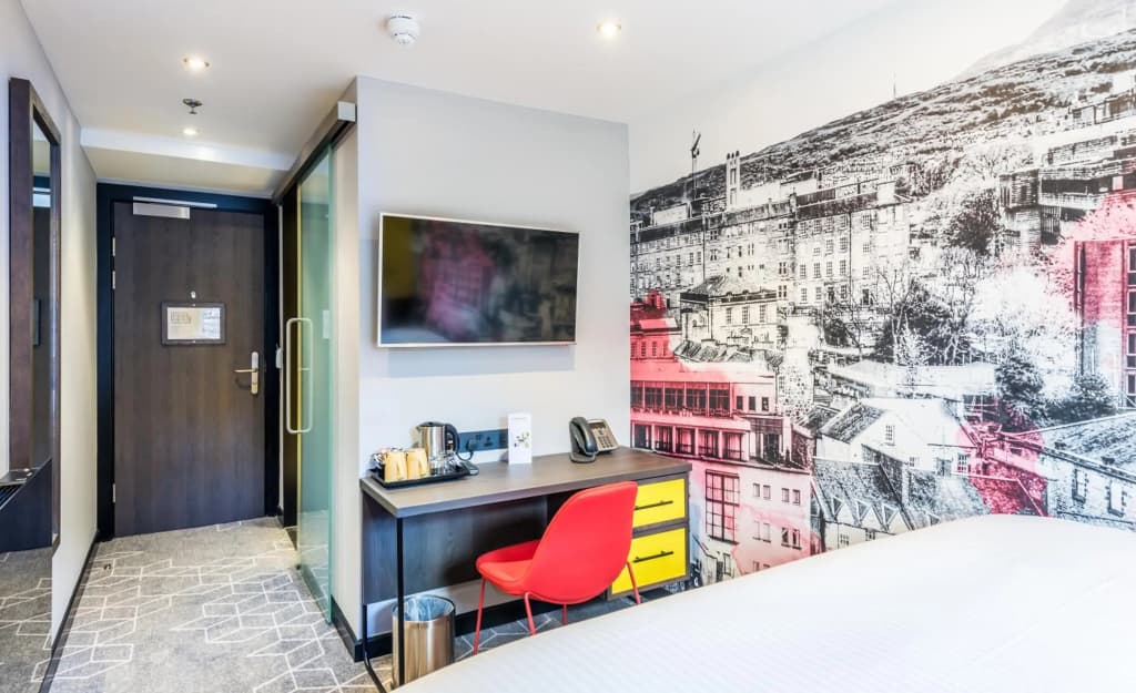 KM Hotel - photo 23