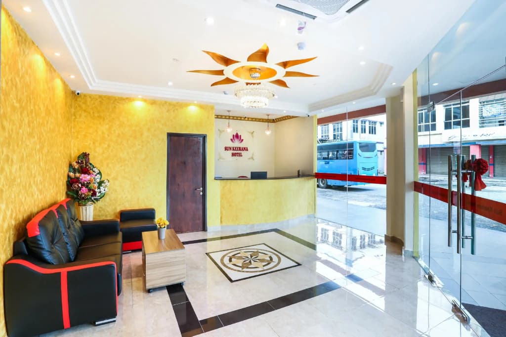 OYO 89387 Sun Keerana Hotel - photo 2