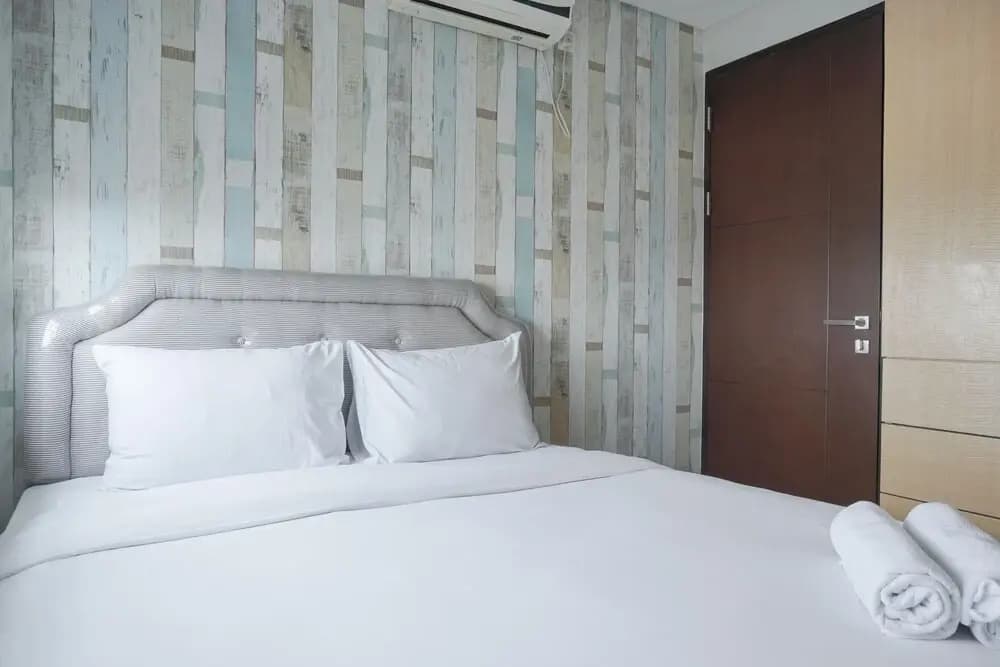 Comfort And Cozy 1Br At Sky Terrace Apartment - photo 2