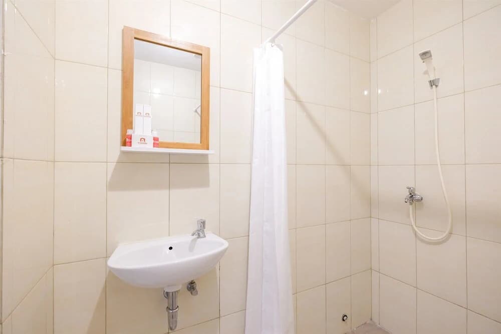 Spacious Bassura City Apartment with Pool View - photo 6