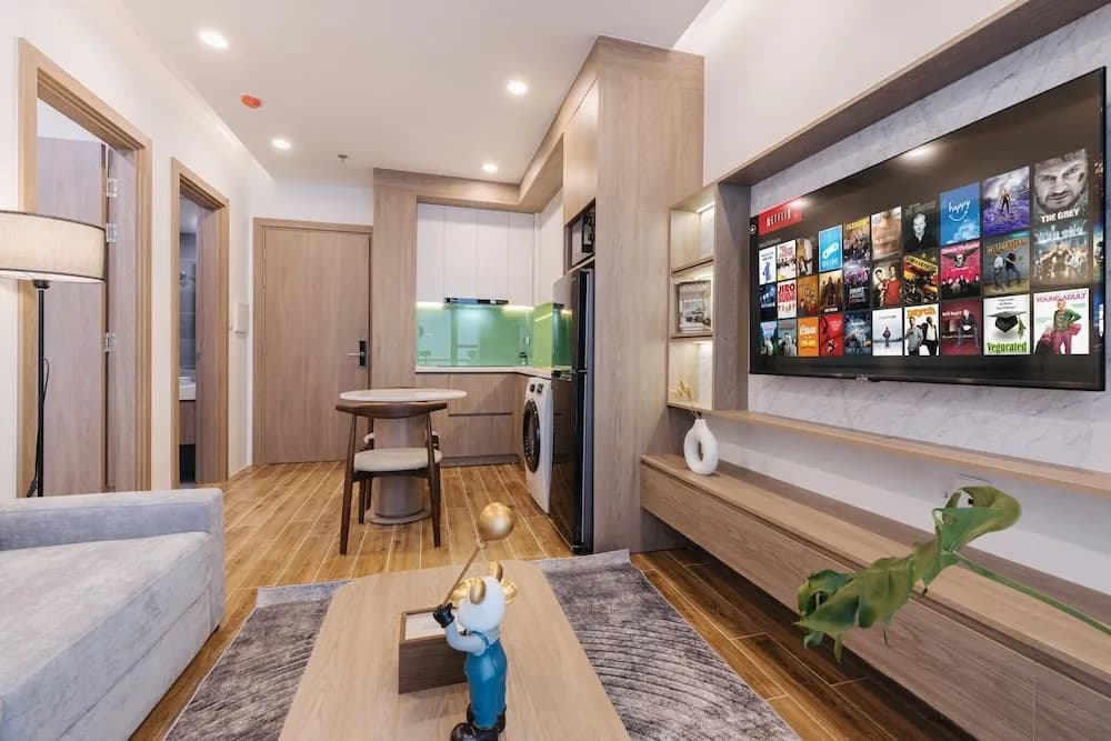 Westlake Emerald Suites - photo 17