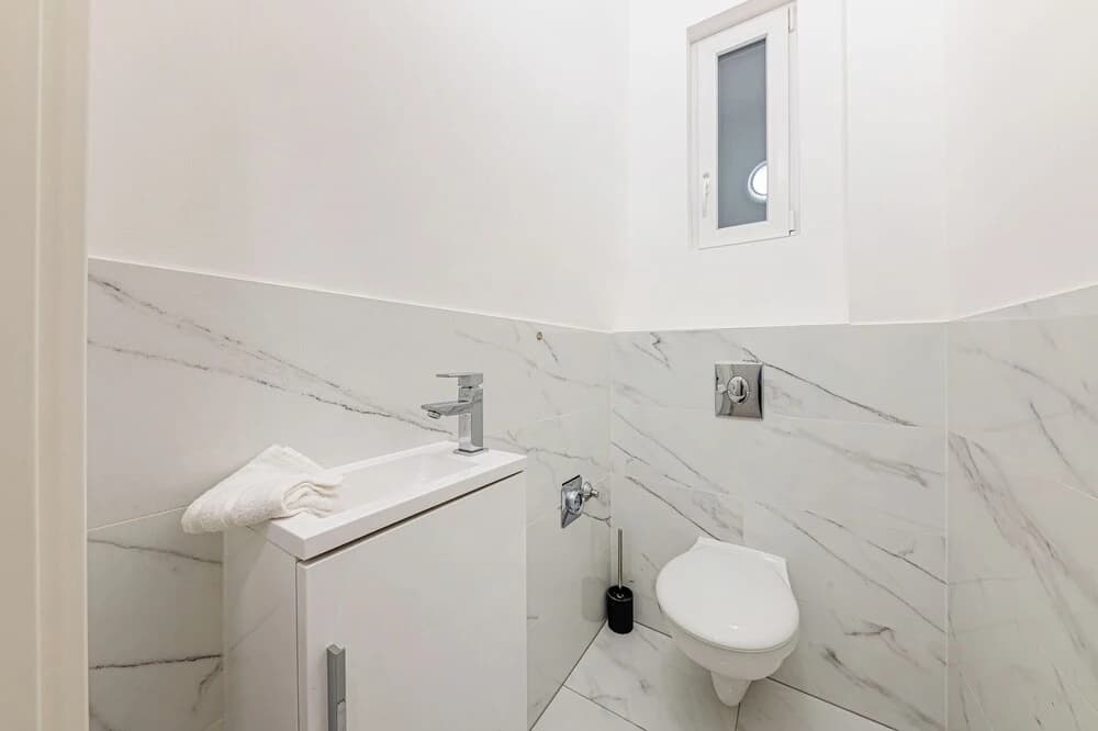 Marble Royal Suite&Studio - photo 9