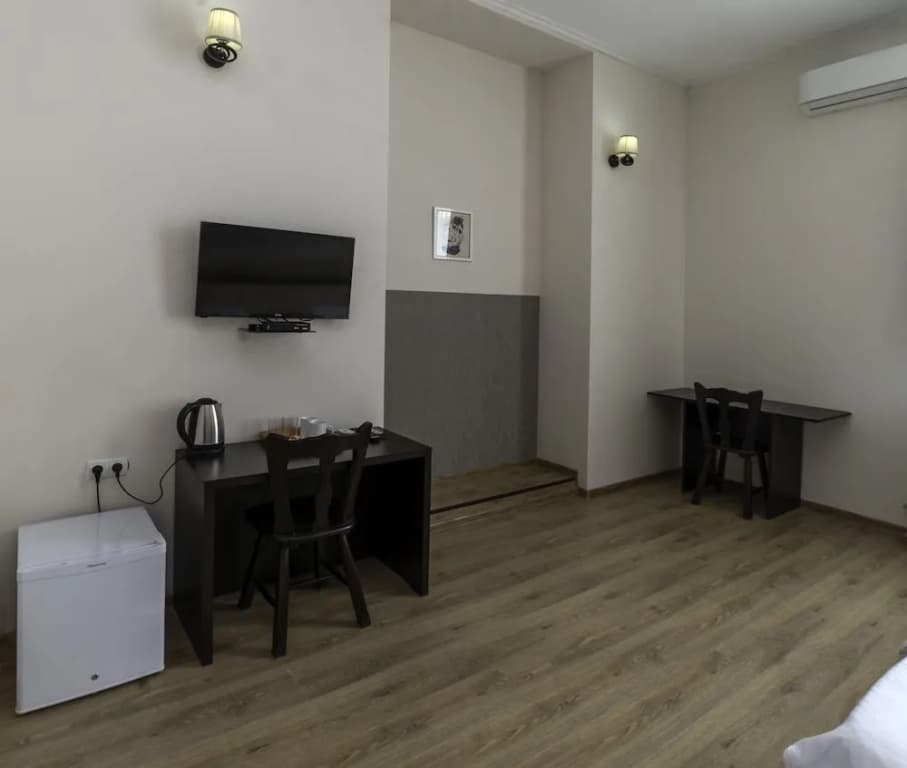 Backstreet Hotel - photo 2
